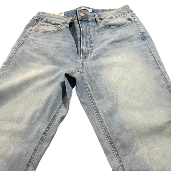 Garage Denim Flare NWT High-Waisted Wide Flare Jeans -Olivia Blue - size… - Picture 9 of 16